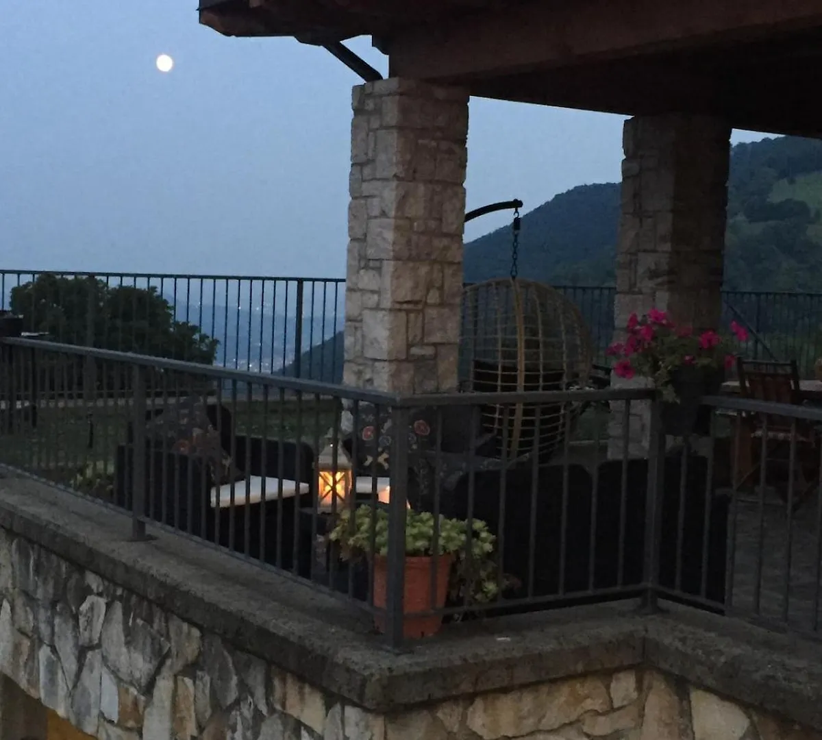 Piccolo Angolo Di Paradiso Roncola Italy