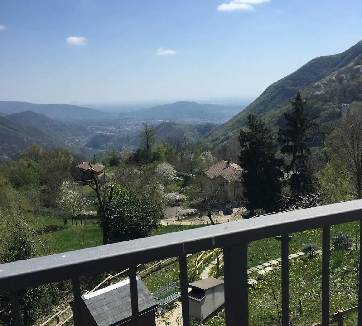 Piccolo Angolo Di Paradiso Roncola 0*,  Italy